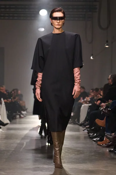 Look 46
